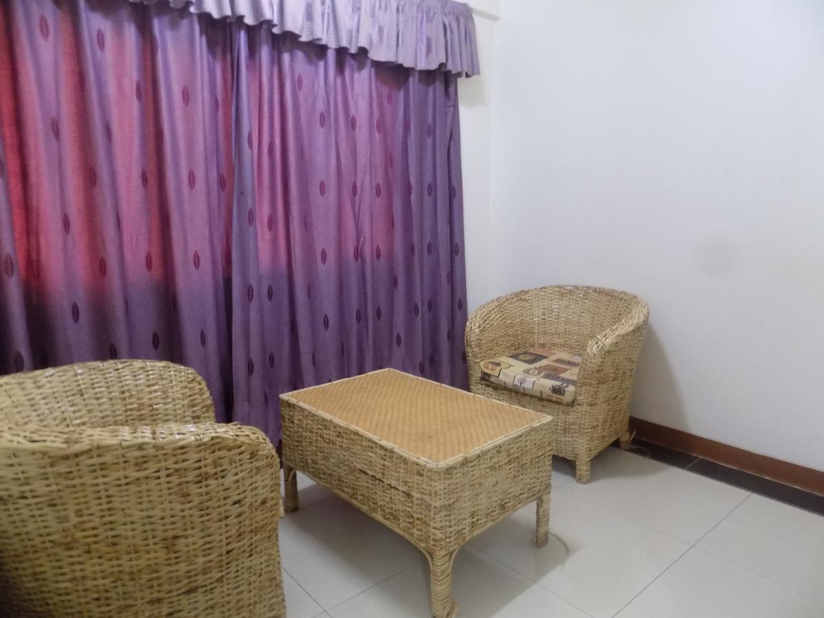 Kayegi Hotel Mbale Extérieur photo