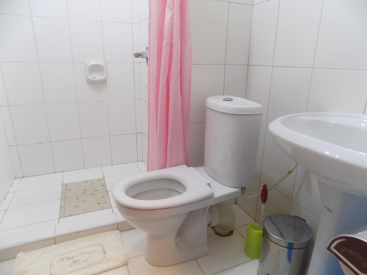 Kayegi Hotel Mbale Extérieur photo