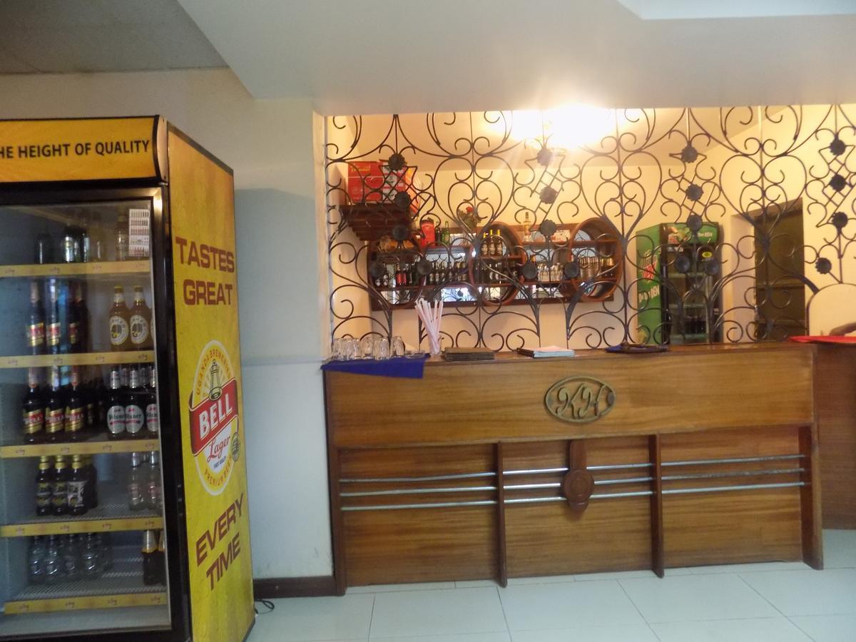 Kayegi Hotel Mbale Extérieur photo