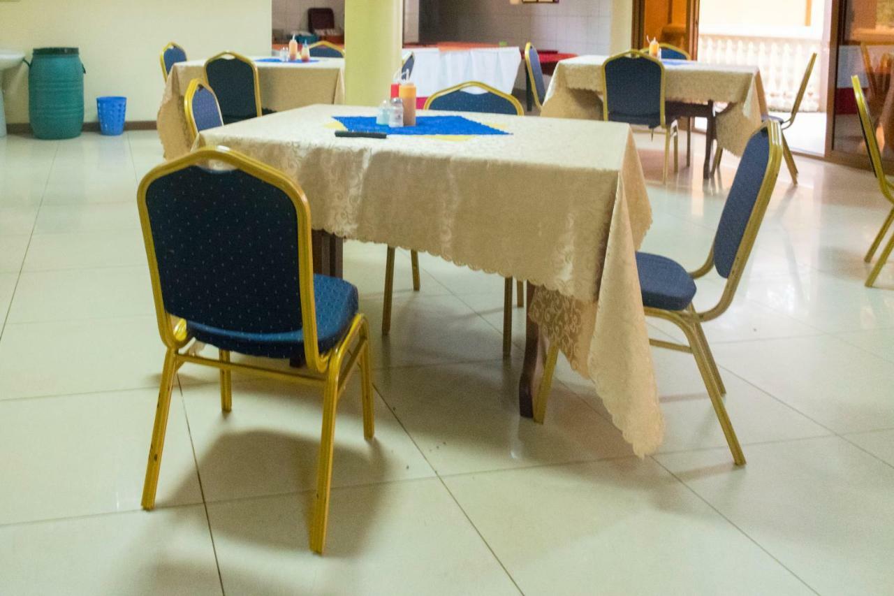Kayegi Hotel Mbale Extérieur photo